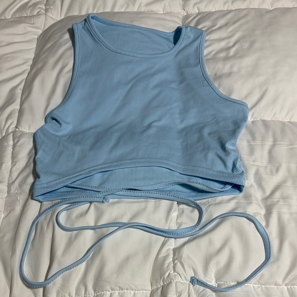 SHEIN Light Blue Sleeveless Crop Top
